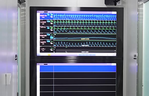 มีวิสัญญีแพทย์ประกบเฉพาะเคสและมอนิเตอร์แบบเรียลไทม์ในขณะผ่าตัด