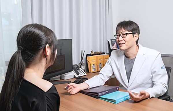 ติดตามผลโดยแพทย์ผู้รับผิดชอบเคส และดูแลหลังผ่าตัดแบบตัวต่อตัว 1:1