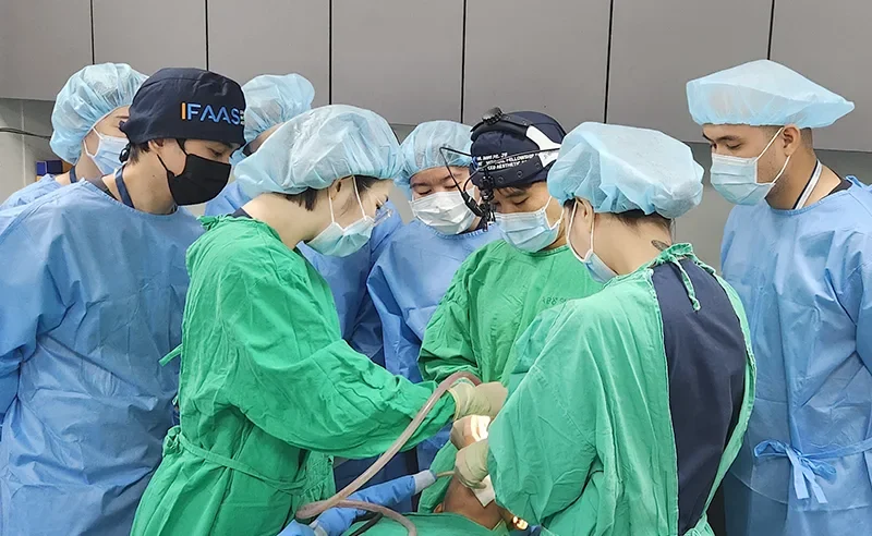 จัด Live Surgery ศัลยกรรมโครงหน้าสำหรับบุคลากรทางการแพทย์