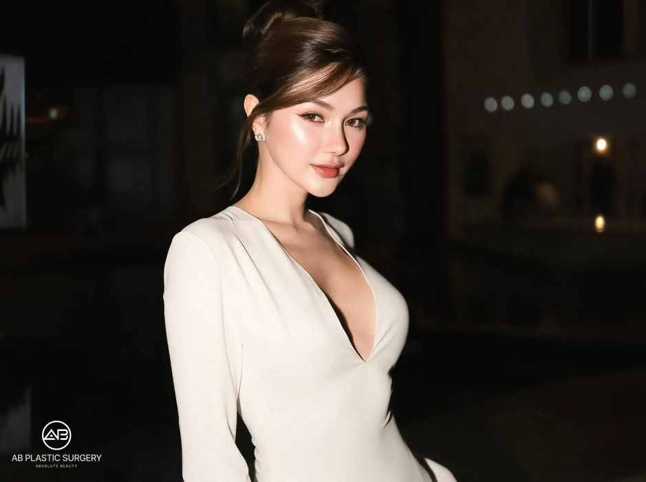 เซเลบริตี้ชาวไทย Gwang Wanpiya Oamsinnoppakul เข้ารับการรักษาที่โรงพยาบาลศัลยกรรม AB ประเทศเกาหลี